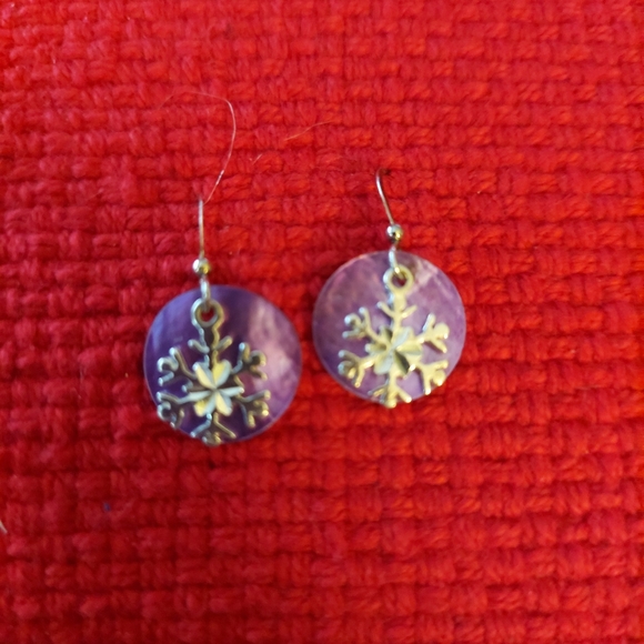Silvervand Purple Snowflake Earrings - Picture 3 of 11
